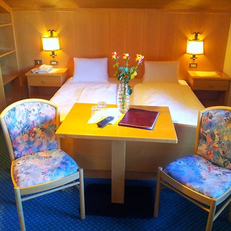 Hotel Garni Doris Castelrotto Rum bild