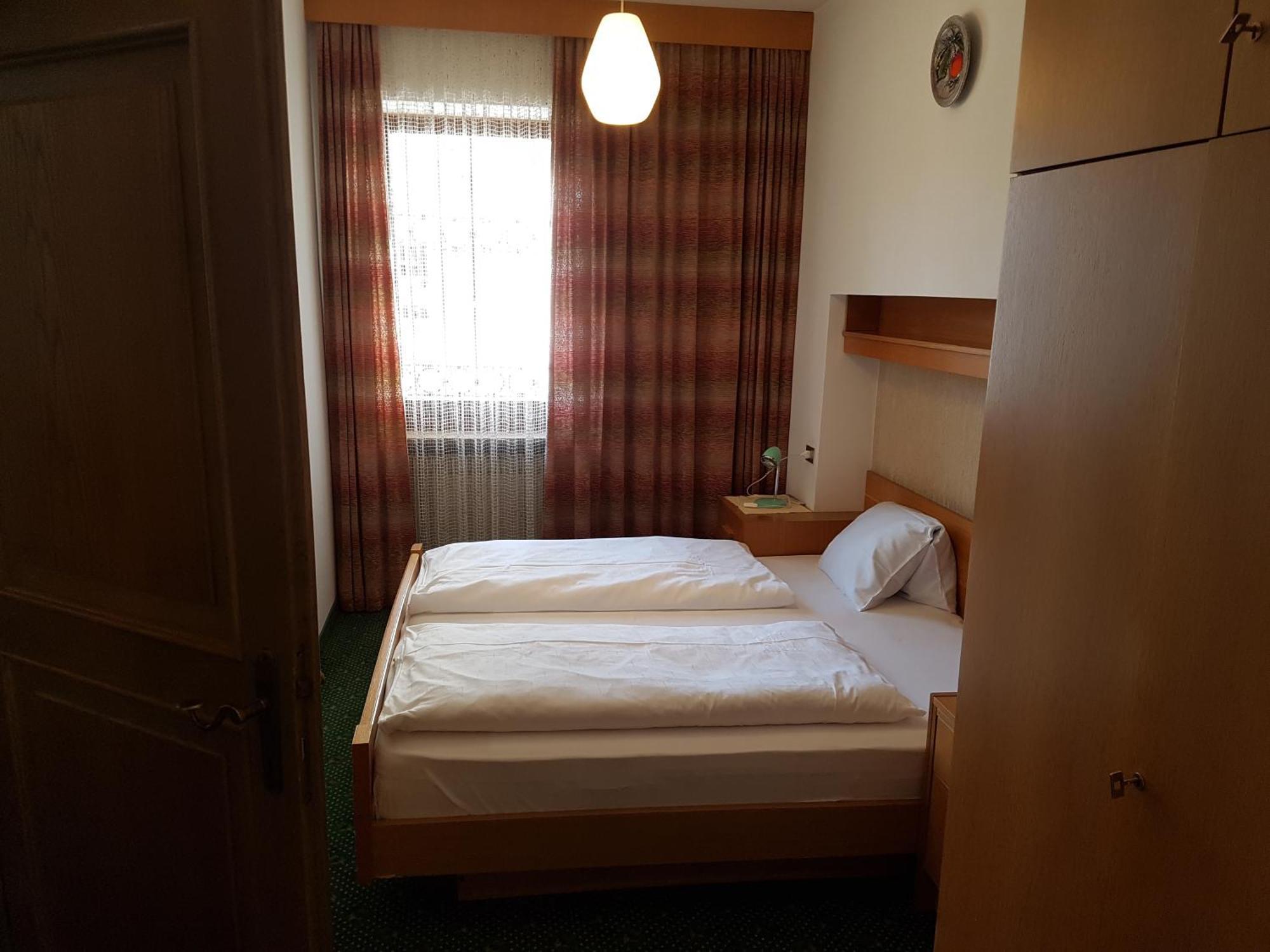 Hotel Garni Doris Castelrotto Rum bild
