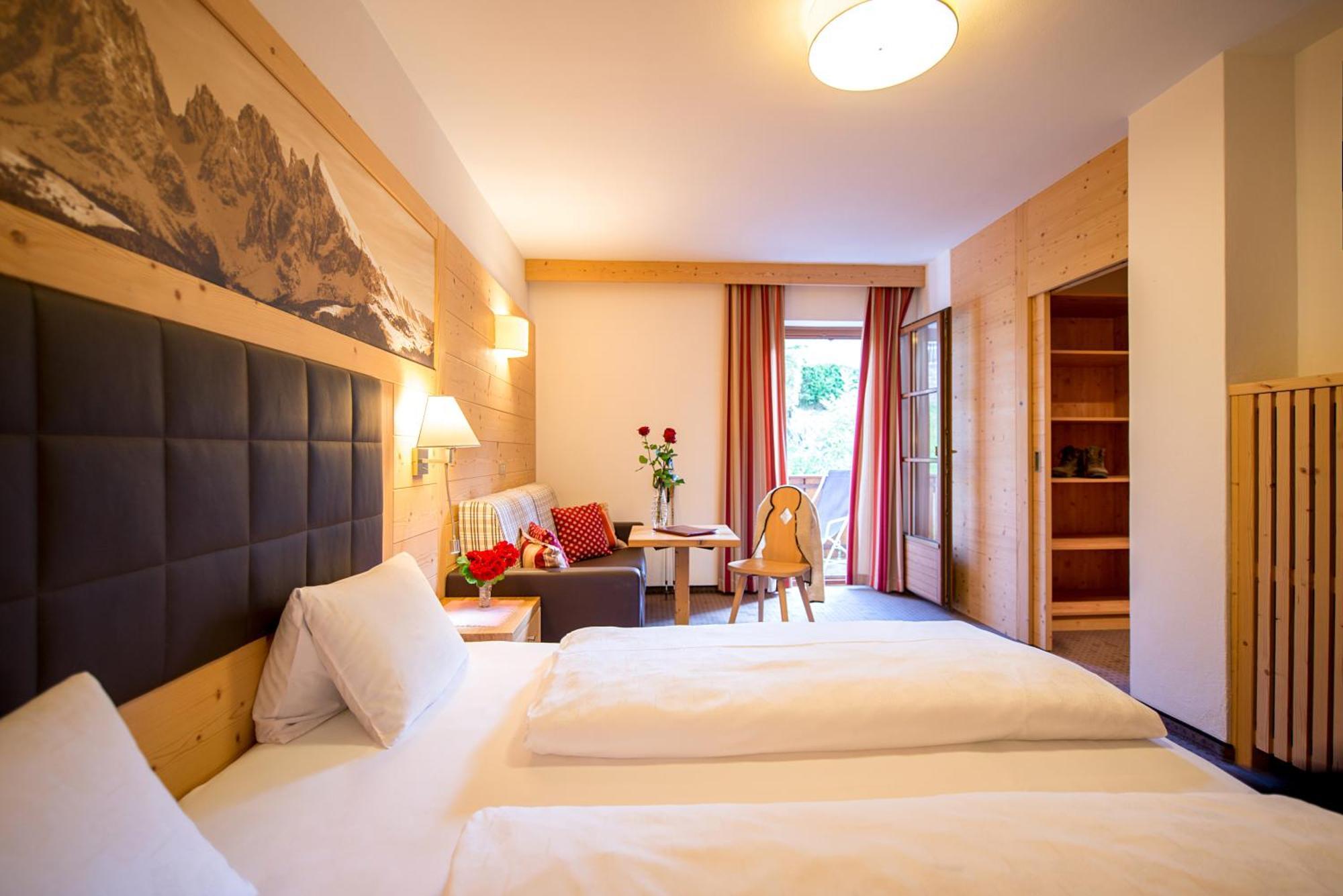 Hotel Garni Doris Castelrotto Rum bild
