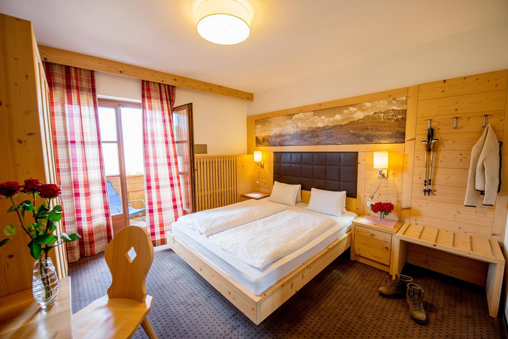 Hotel Garni Doris Castelrotto Rum bild