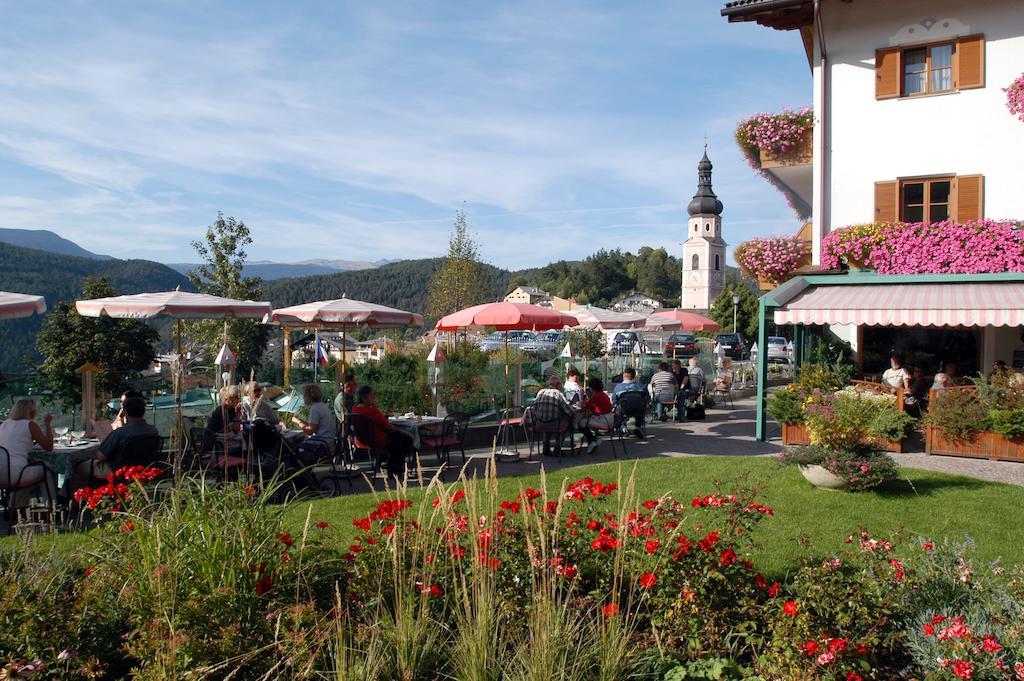 Hotel Garni Doris Castelrotto Exteriör bild