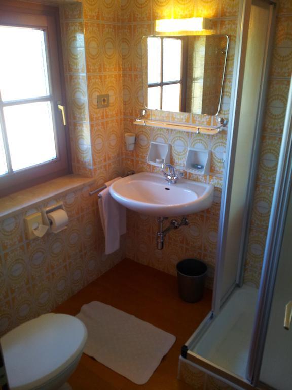 Hotel Garni Doris Castelrotto Rum bild